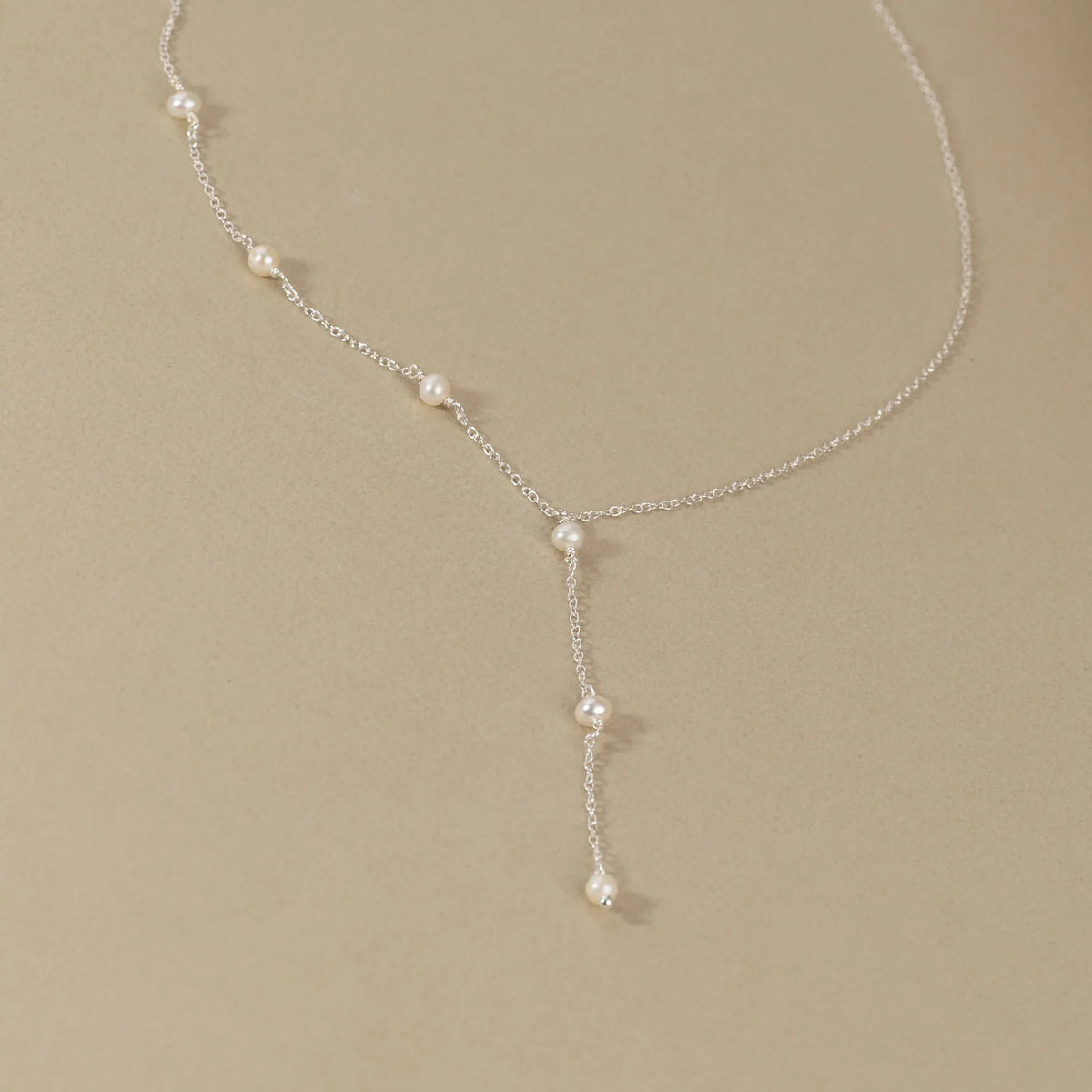Vintage Pendant Pearls Necklace