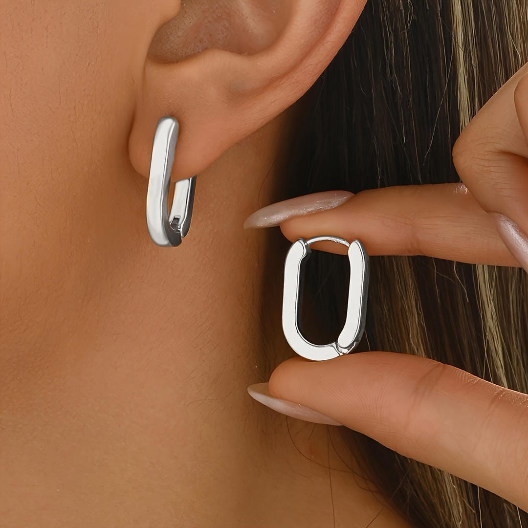 Elegant Geometric Hoop Earrings