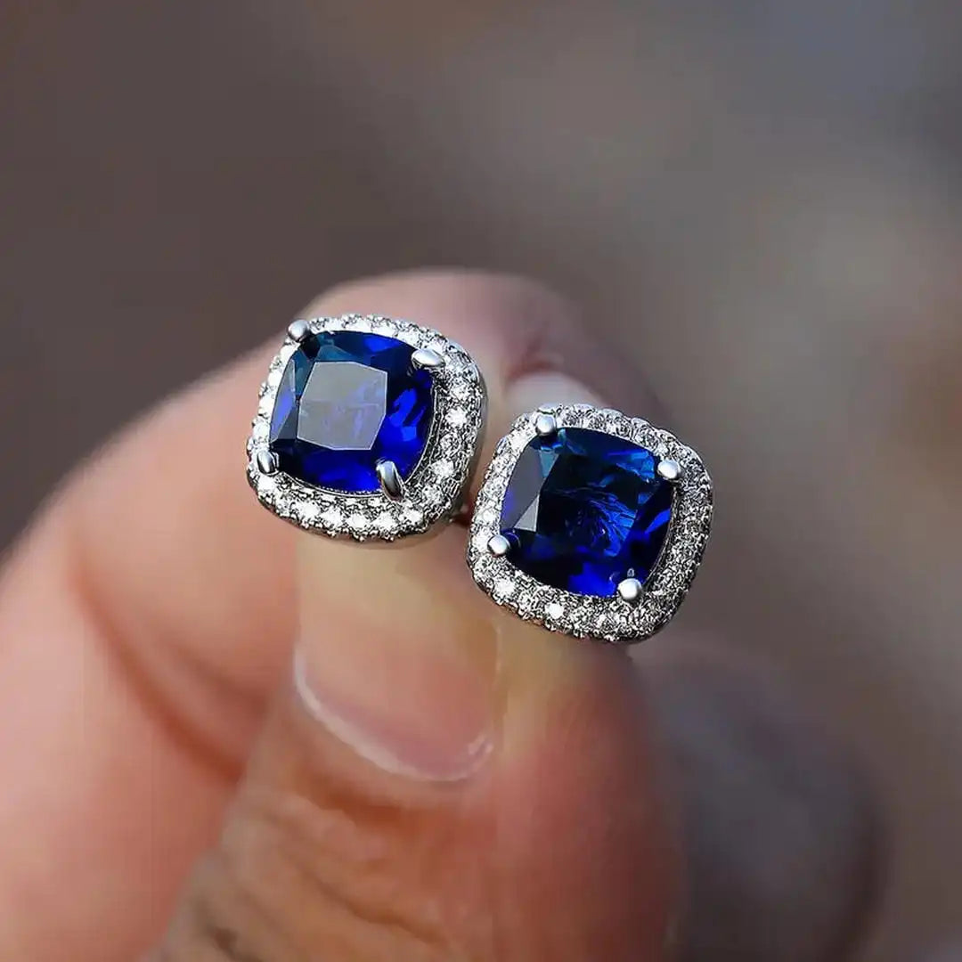 Saphir Square Stud Earrings