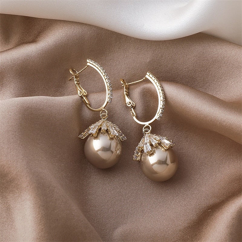 Elegant Malia Pearl Earrings
